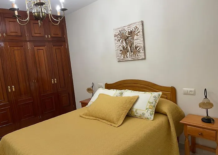 Daire Piso O Cruceiro 2 *