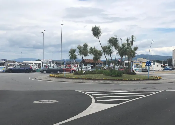 Daire Piso O Cruceiro 2 *